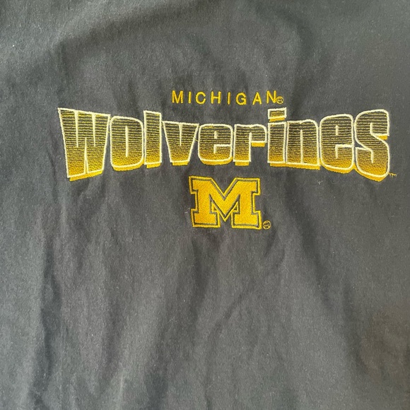 Michigan Wolverines shirt - Picture 3 of 6